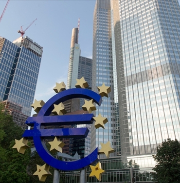 Kuresel-piyasalarda-gozler-ECB039nin-faiz-kararina-cevrildi.jpg