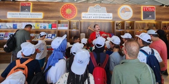 TEKNOFEST'teki "100 Objede İslam Bilim Tarihi" sergisine ziyaretçi ilgisi