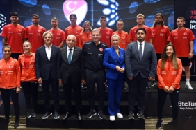 TFF-ile-BtcTurk-sponsorluk-sozlesmesi-imzaladi.jpg