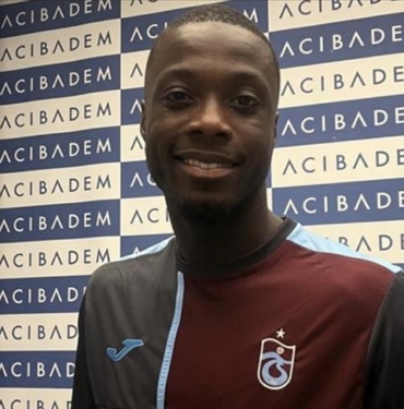 Trabzonspor-Fildisi-Sahilli-futbolcu-Nicolas-Pepe039nin-maliyetini-acikladi.jpg