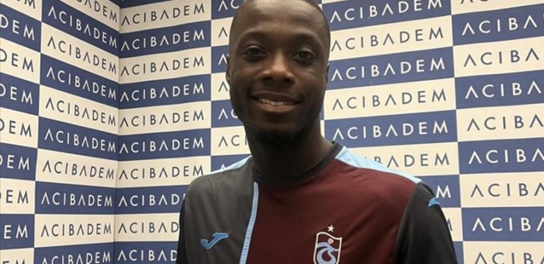 Trabzonspor-Fildisi-Sahilli-futbolcu-Nicolas-Pepe039nin-maliyetini-acikladi.jpg