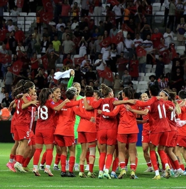 Turkiye-UEFA-Kadinlar-Uluslar-C-Ligi039nde-2039de-2-yapti.jpg