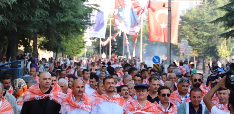 quotTurk039un-ilk-er-meydaniquot-Elmali039da-gures-heyecani-basladi.jpg