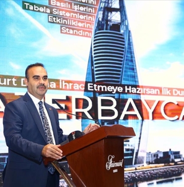 Bakan-Kacir-is-insanlarinin-Azerbaycan039la-isbirliklerini-desteklemeye-devam-edeceklerini-soyledi.jpg