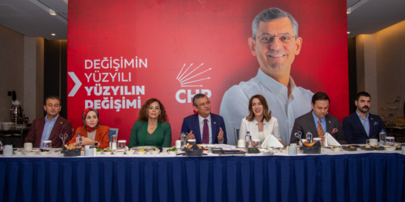 CHP'li Özgür Özel'den 'sol' vurgusu: Sosyal demokrat eksende mücadele