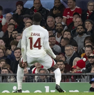 Galatasaray039in-Manchester-United-zaferi-Ingiliz-basininda-genis-yer-aldi.jpg