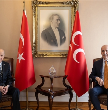 TBMM-Baskani-Kurtulmus-MHP-Genel-Baskani-Bahceli039yi-ziyaret-etti.jpg