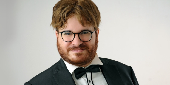 Dünyaca Ünlü Opera Sanatçısı Tenor Sedat Can Öztoprak İspanya’da Ayakta Alkışlandı